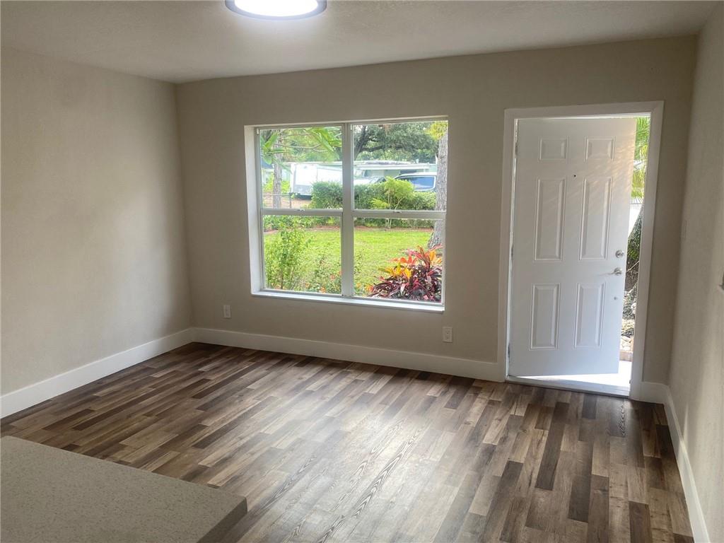 Hollywood Suburbs 4-22 B - Residential