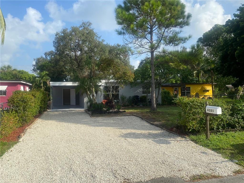 Hollywood Suburbs 4-22 B - Residential