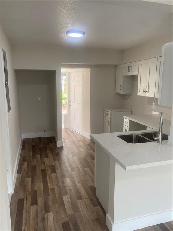 Hollywood Suburbs 4-22 B - Residential