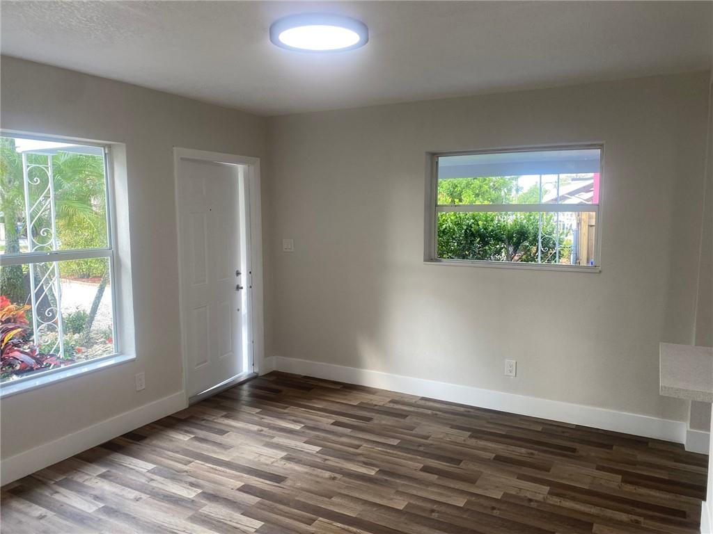 Hollywood Suburbs 4-22 B - Residential