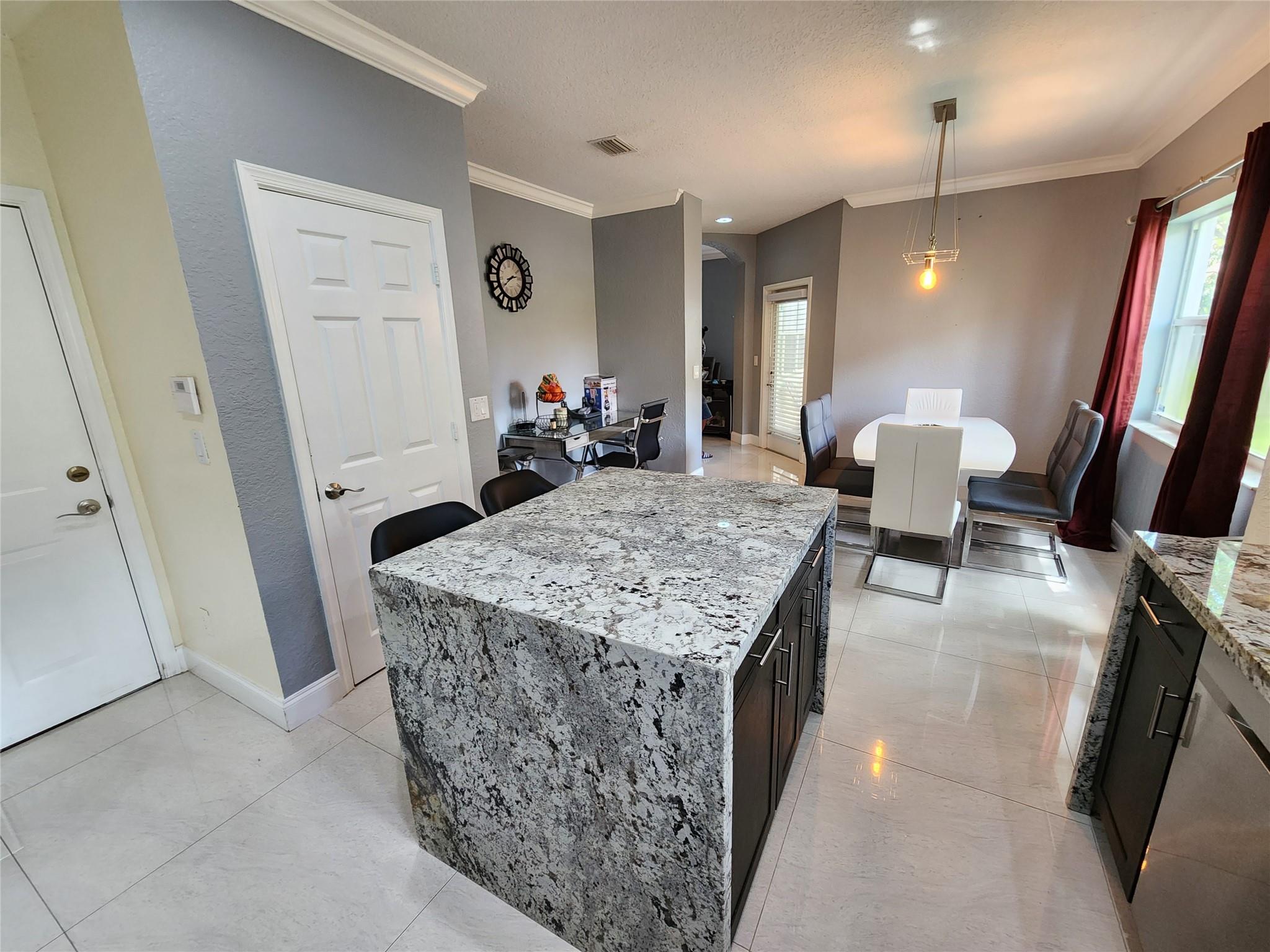 Lakeview West 158-44 B - Residential Lease