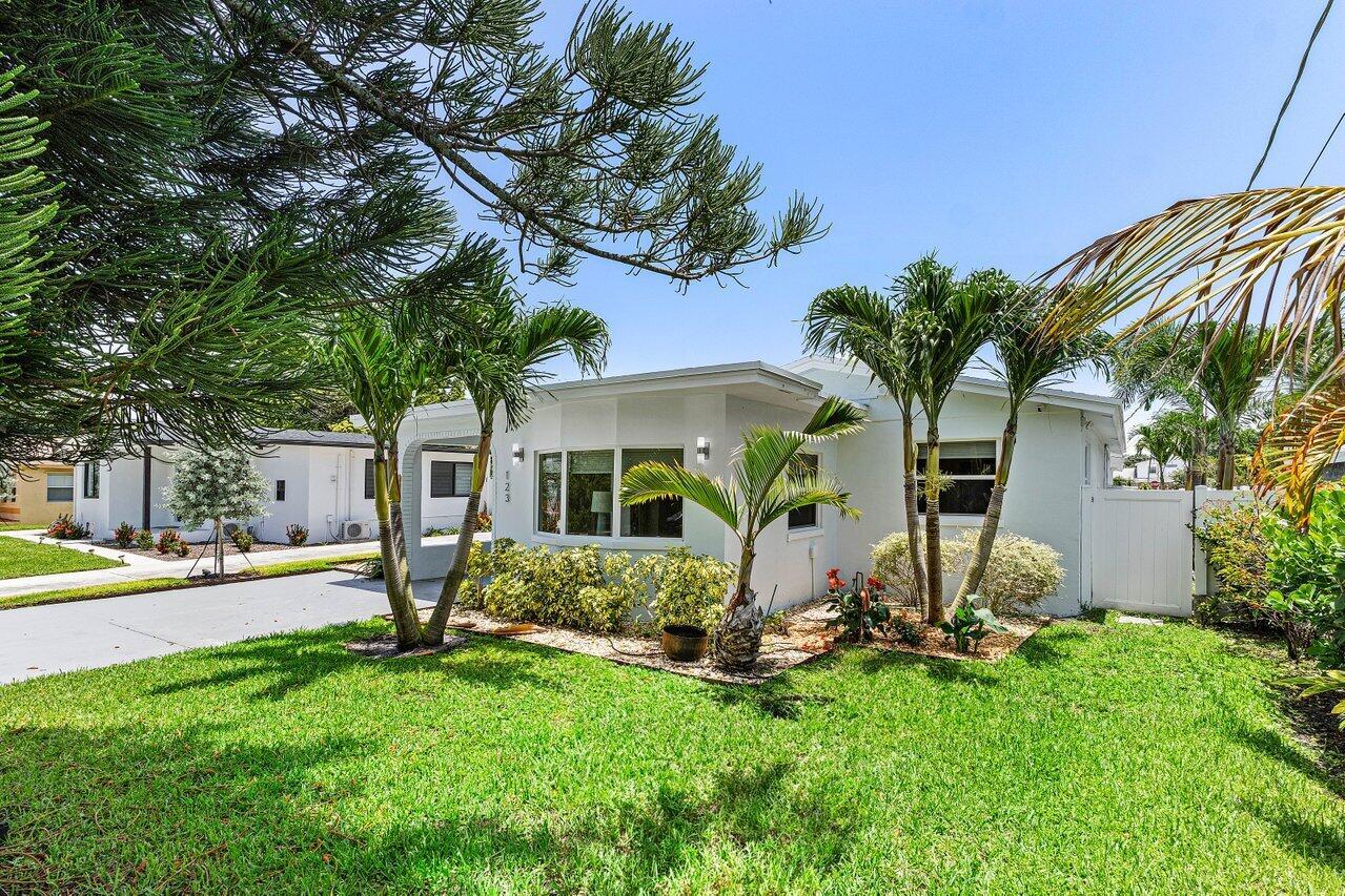 DELRAY TOWN OF - Residential Lease