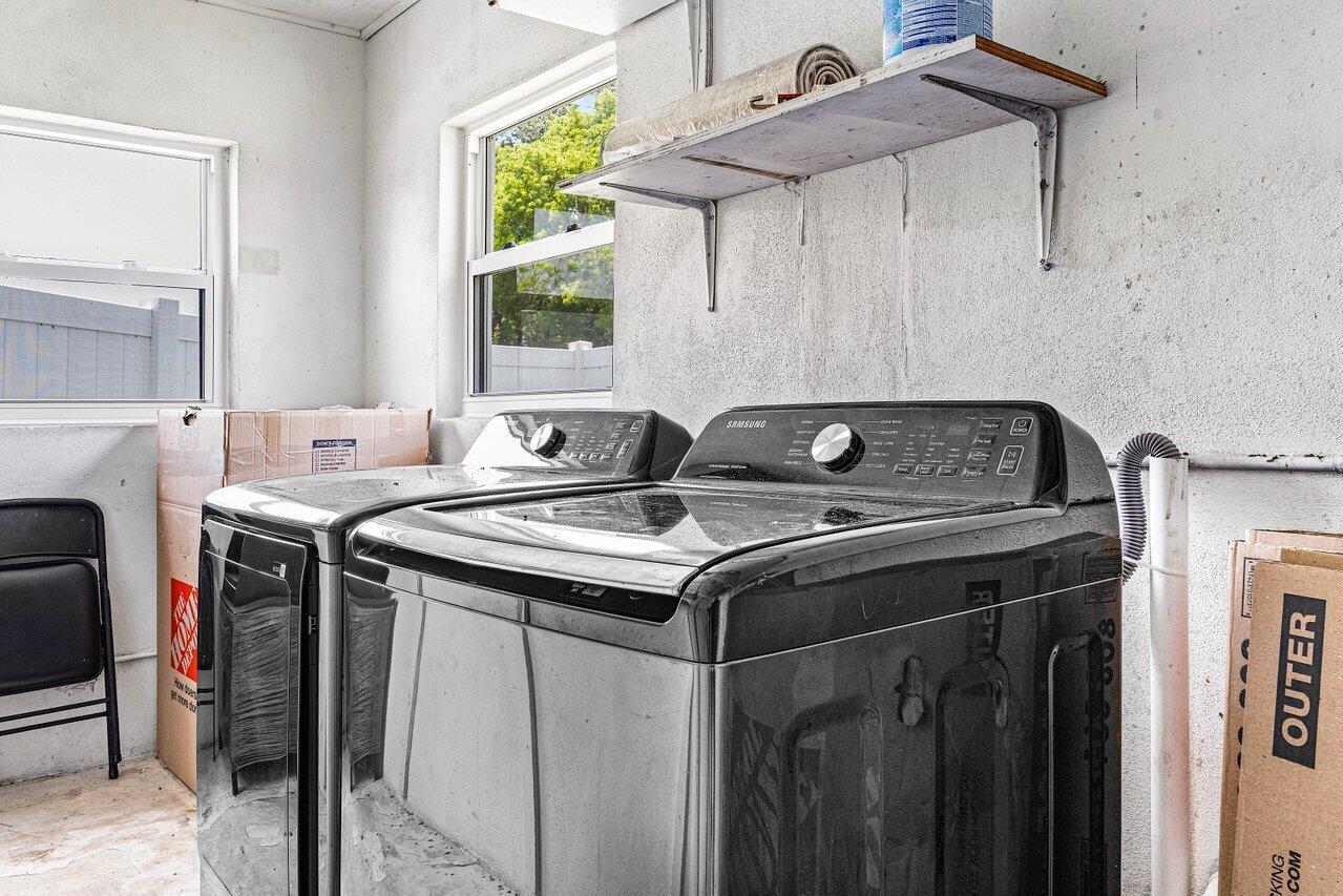 DELRAY TOWN OF - Residential Lease