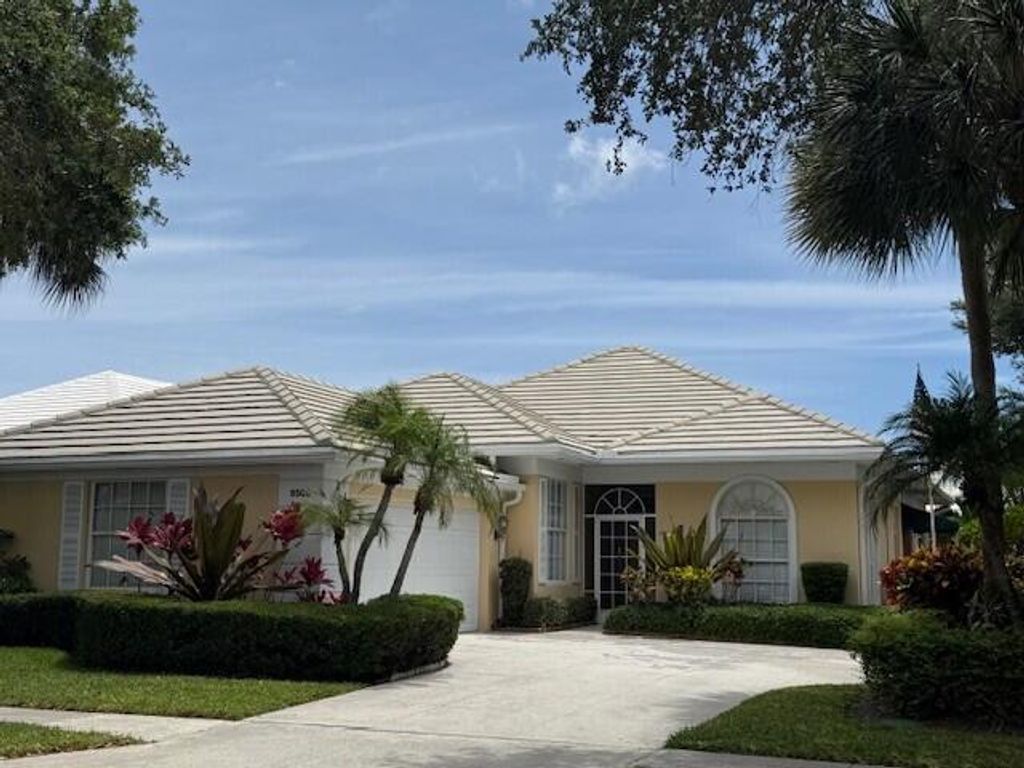 Photo of 8500 Beaconhill Road, Palm Beach Gardens, FL 33410 (MLS # R11090884)