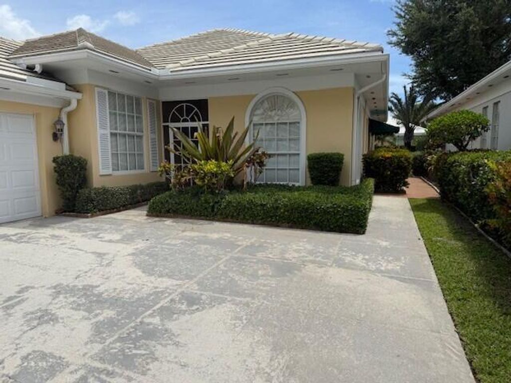 Photo of 8500 Beaconhill Road, Palm Beach Gardens, FL 33410 (MLS # R11090884)