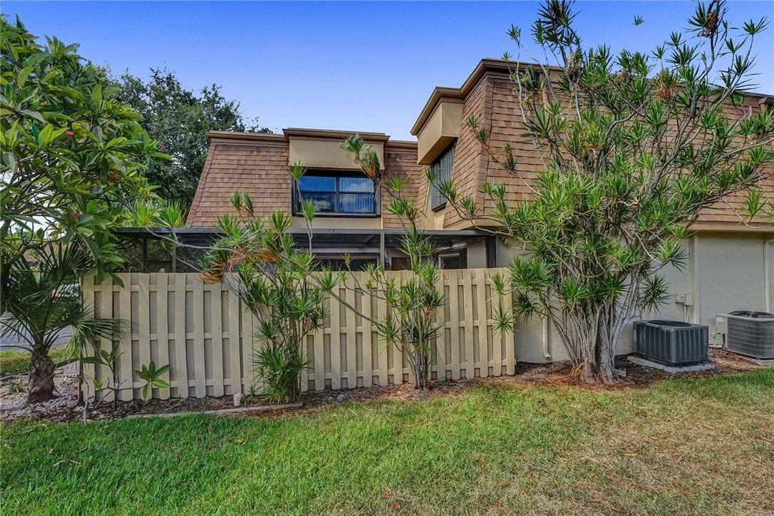 RAINBERRY BAY - Residential