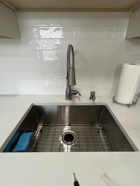 KINGS POINT CAPRI CONDOS - Residential Lease