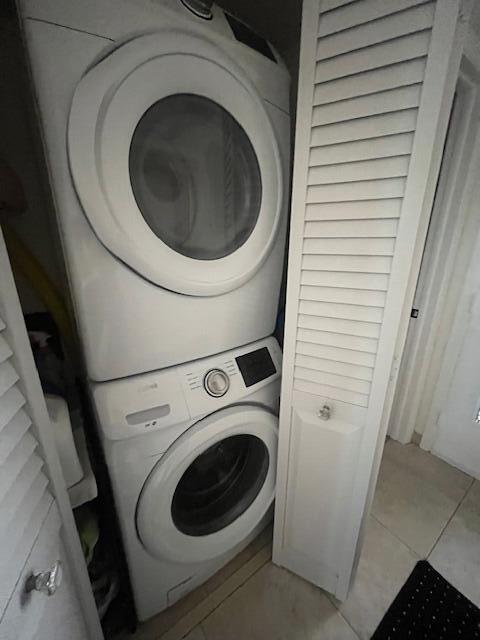 KINGS POINT CAPRI CONDOS - Residential Lease