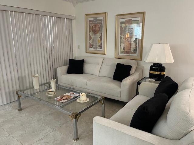 KINGS POINT CAPRI CONDOS - Residential Lease