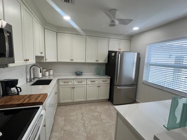 KINGS POINT CAPRI CONDOS - Residential Lease