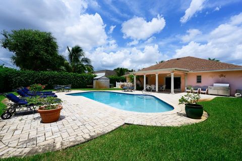 A home in Lake Clarke Shores