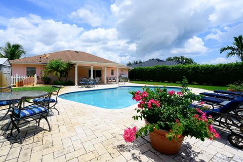 A home in Lake Clarke Shores