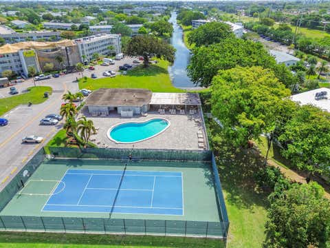 Tiny photo for 259 Newport P, Deerfield Beach, FL 33442 (MLS # B26019859)