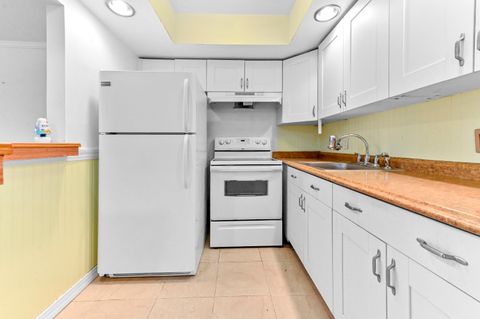 Tiny photo for 259 Newport P, Deerfield Beach, FL 33442 (MLS # B26019859)