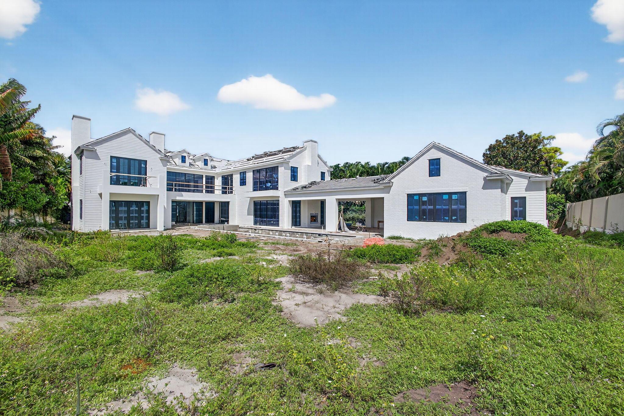 ADMIRALS COVE - Residential