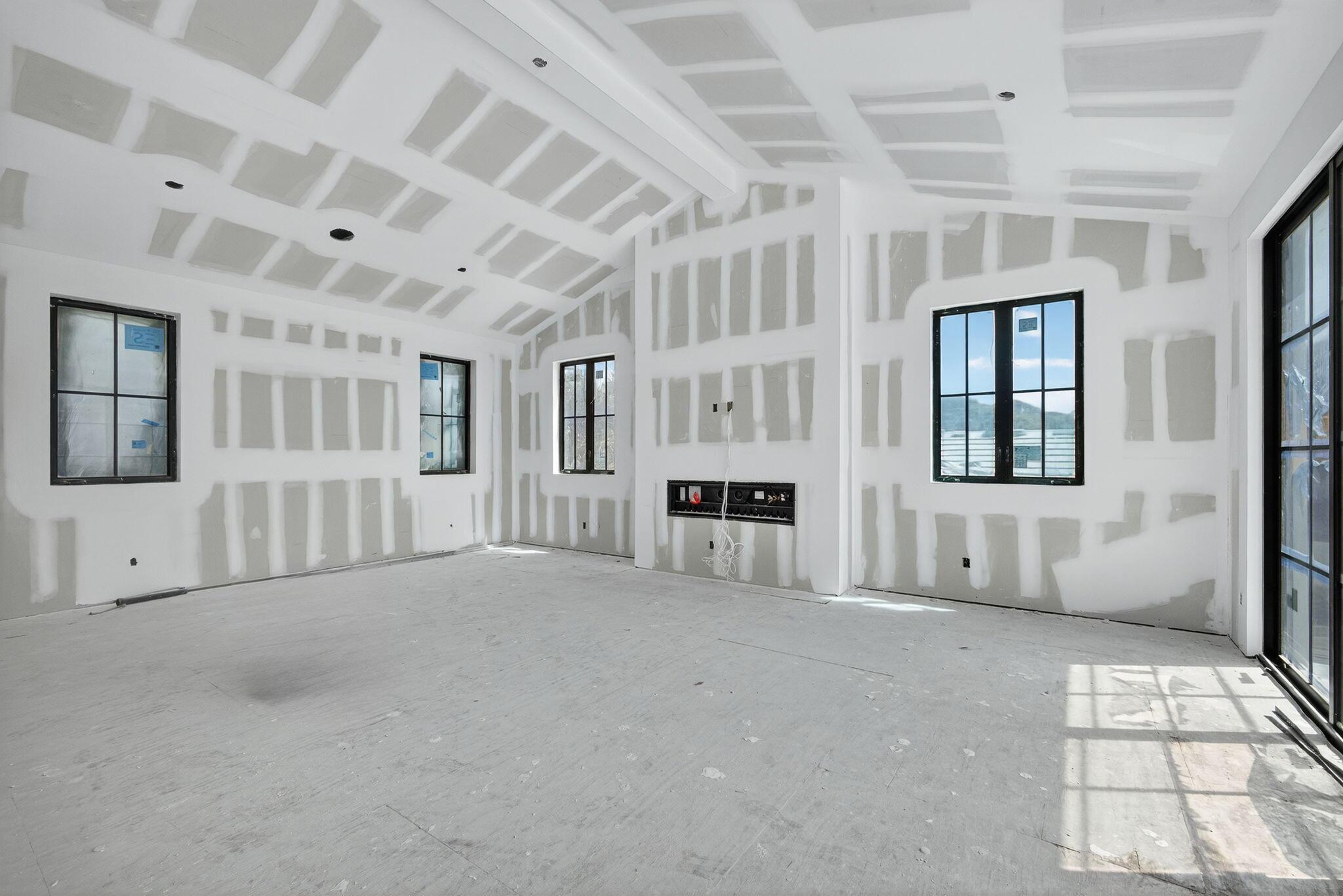 ADMIRALS COVE - Residential