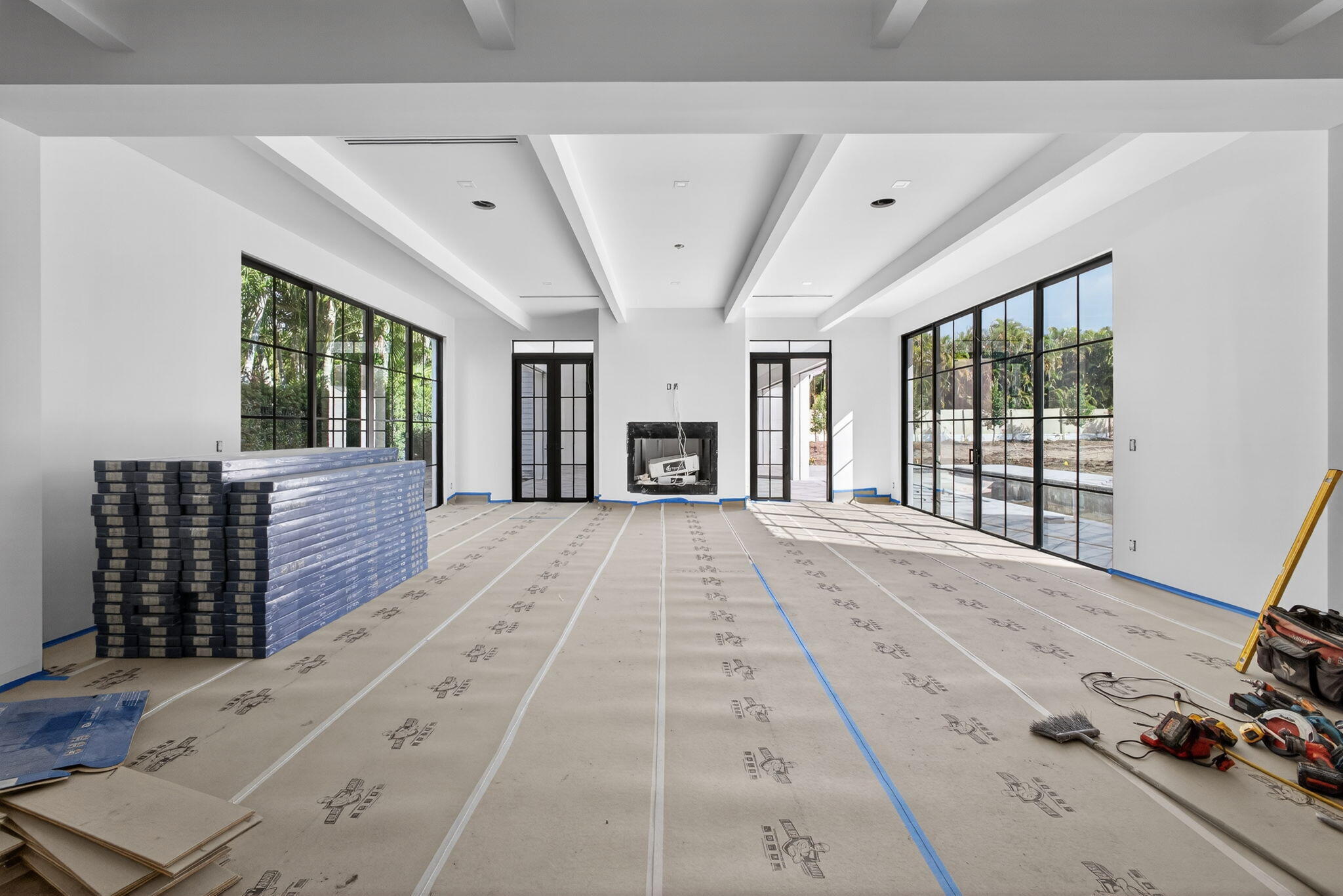 ADMIRALS COVE - Residential