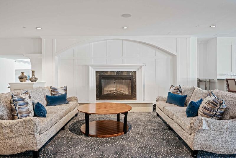ADMIRALS COVE - Residential