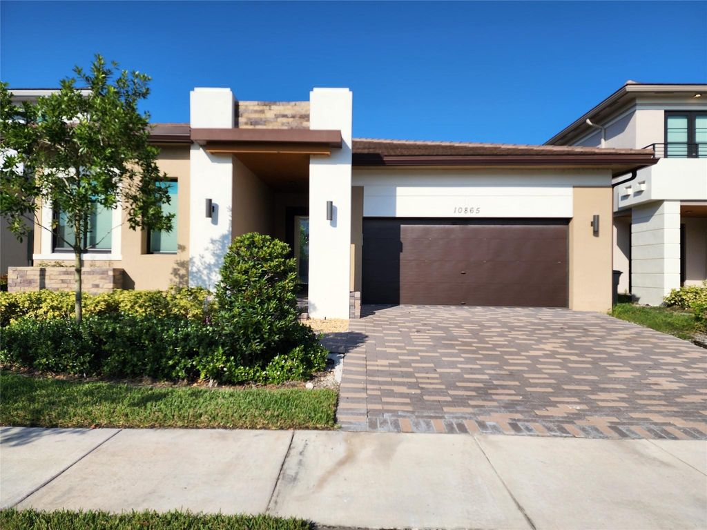 Photo of 10865 Oceano Way, Parkland, FL 33076 (MLS # F10501228)