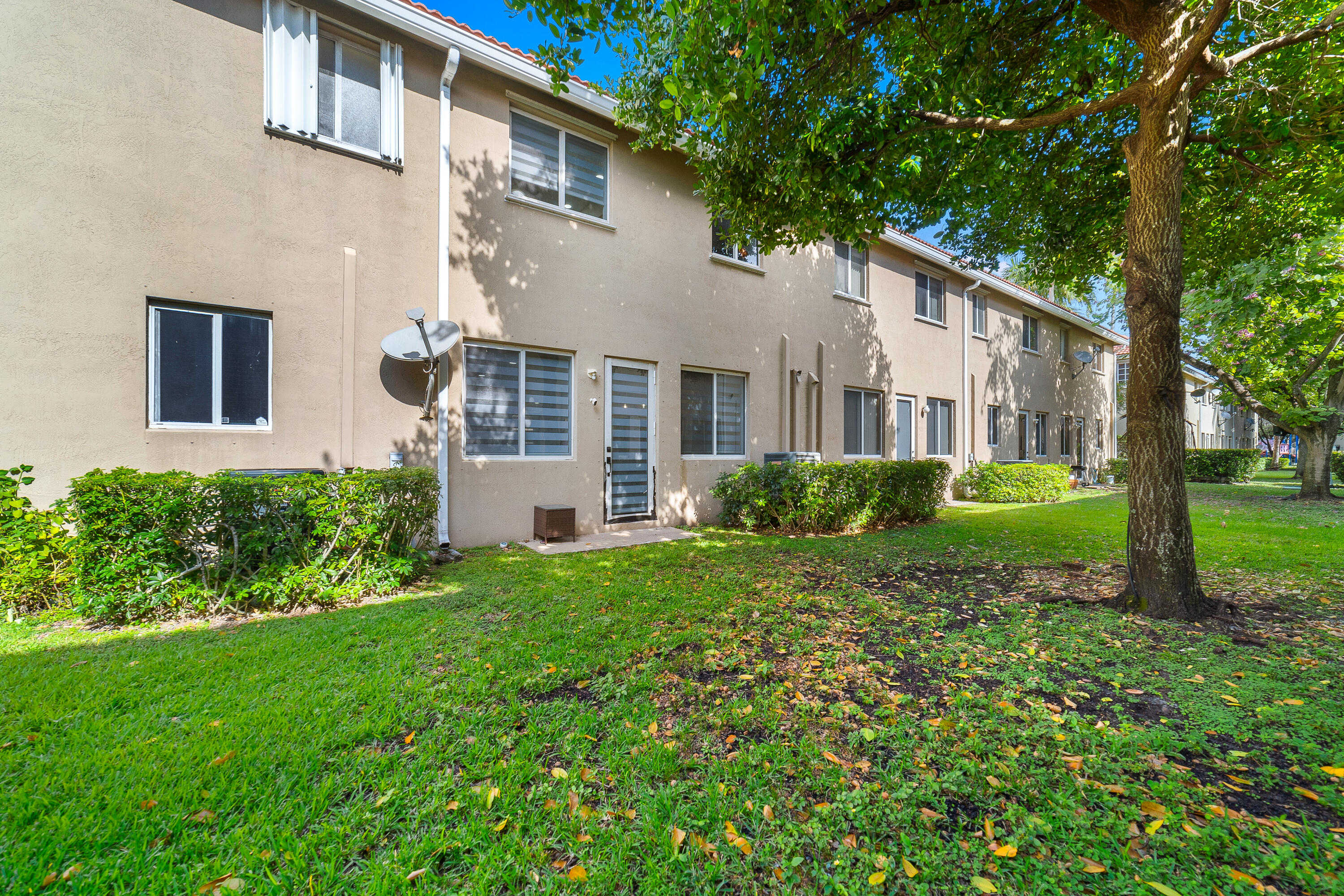 MAJORCA ISLES III CONDO - Residential