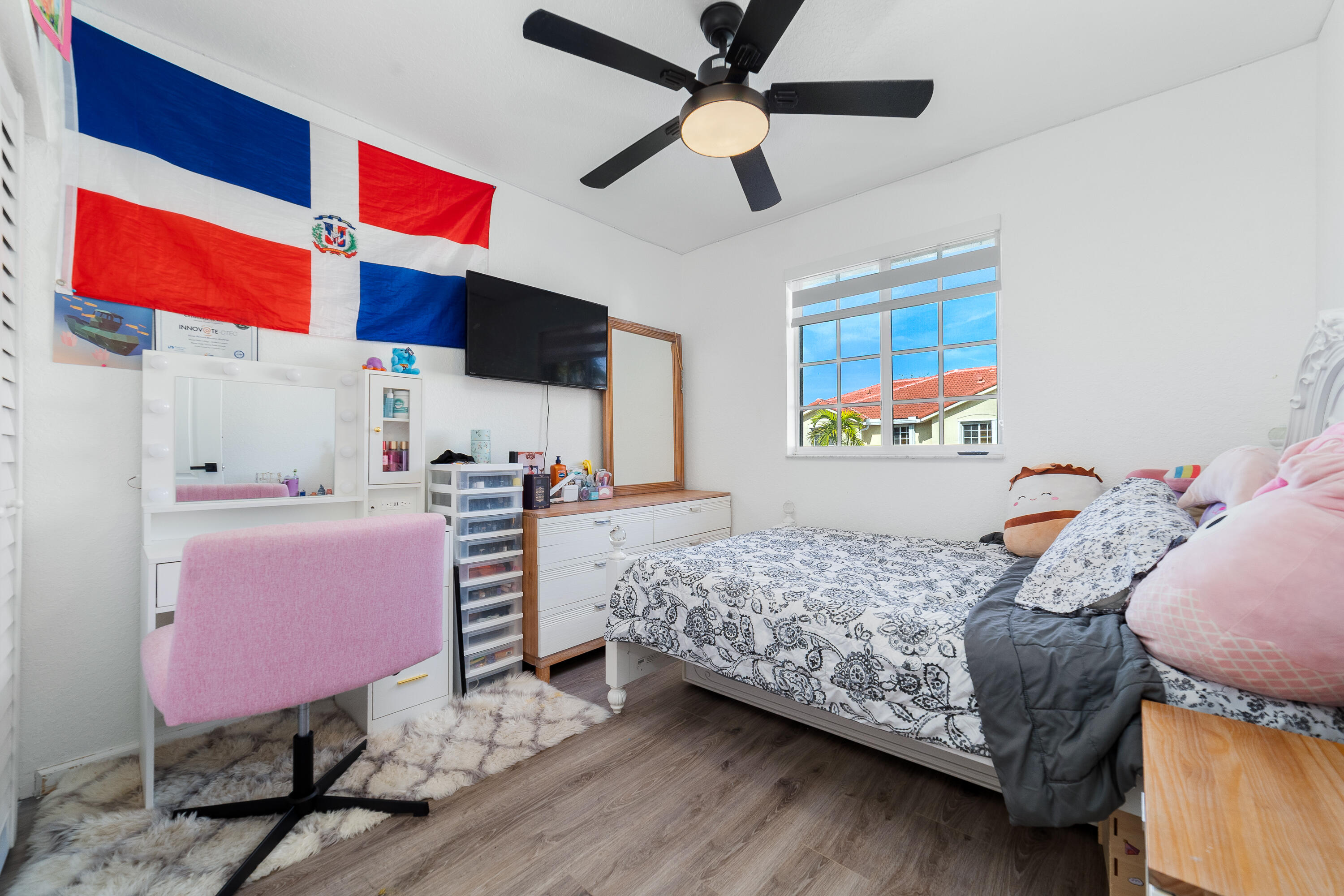 MAJORCA ISLES III CONDO - Residential