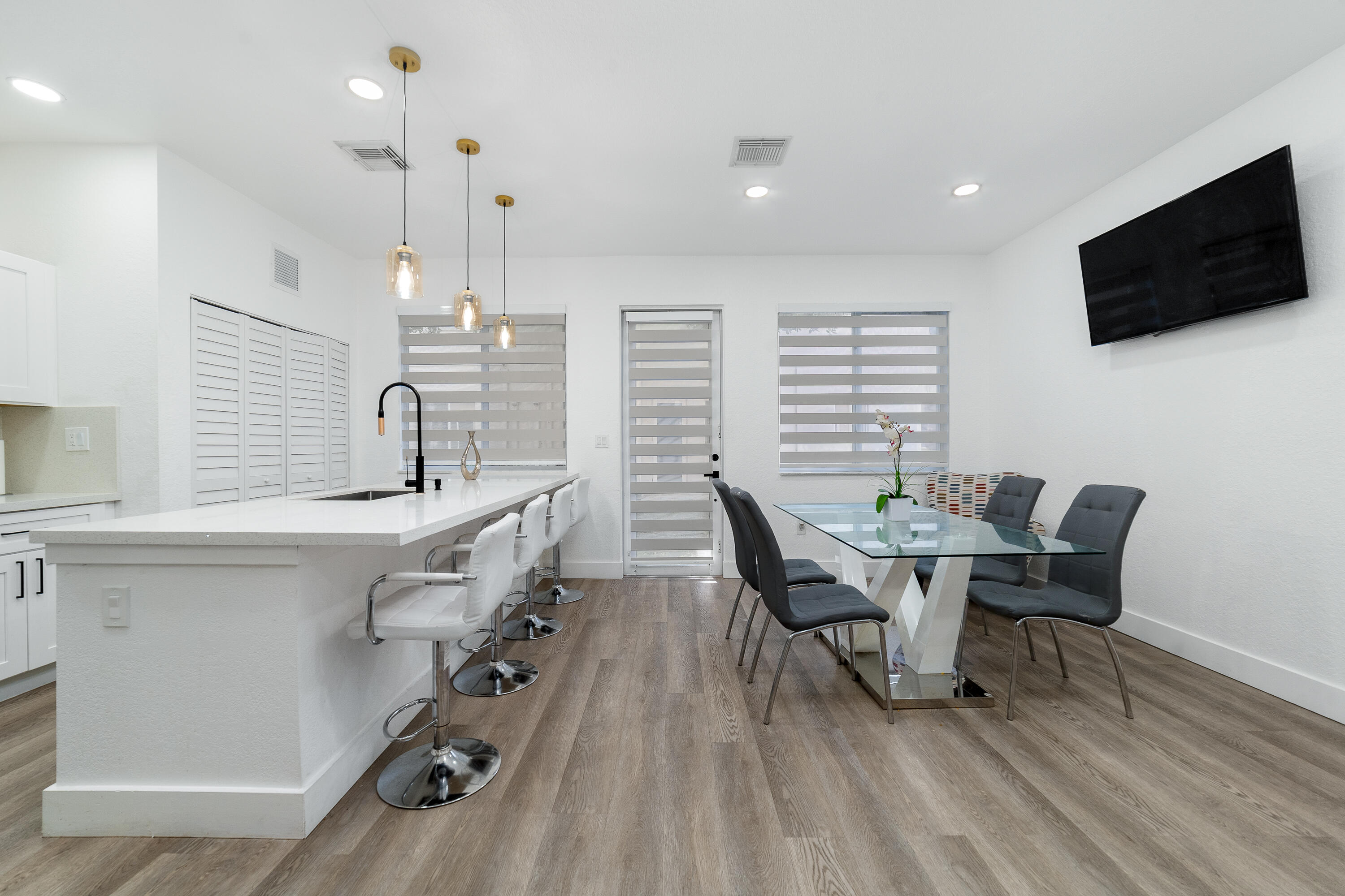 MAJORCA ISLES III CONDO - Residential