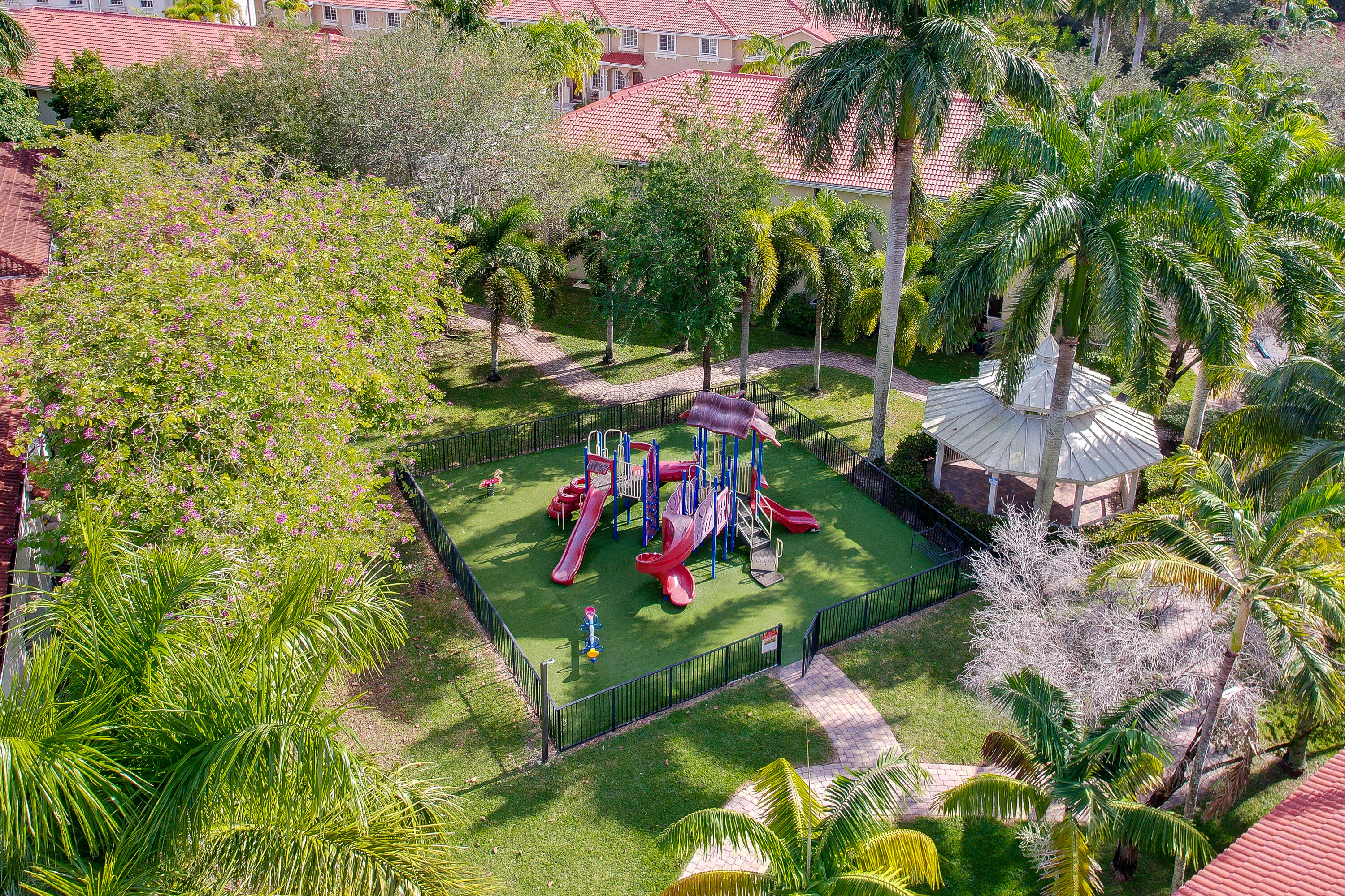 MAJORCA ISLES III CONDO - Residential