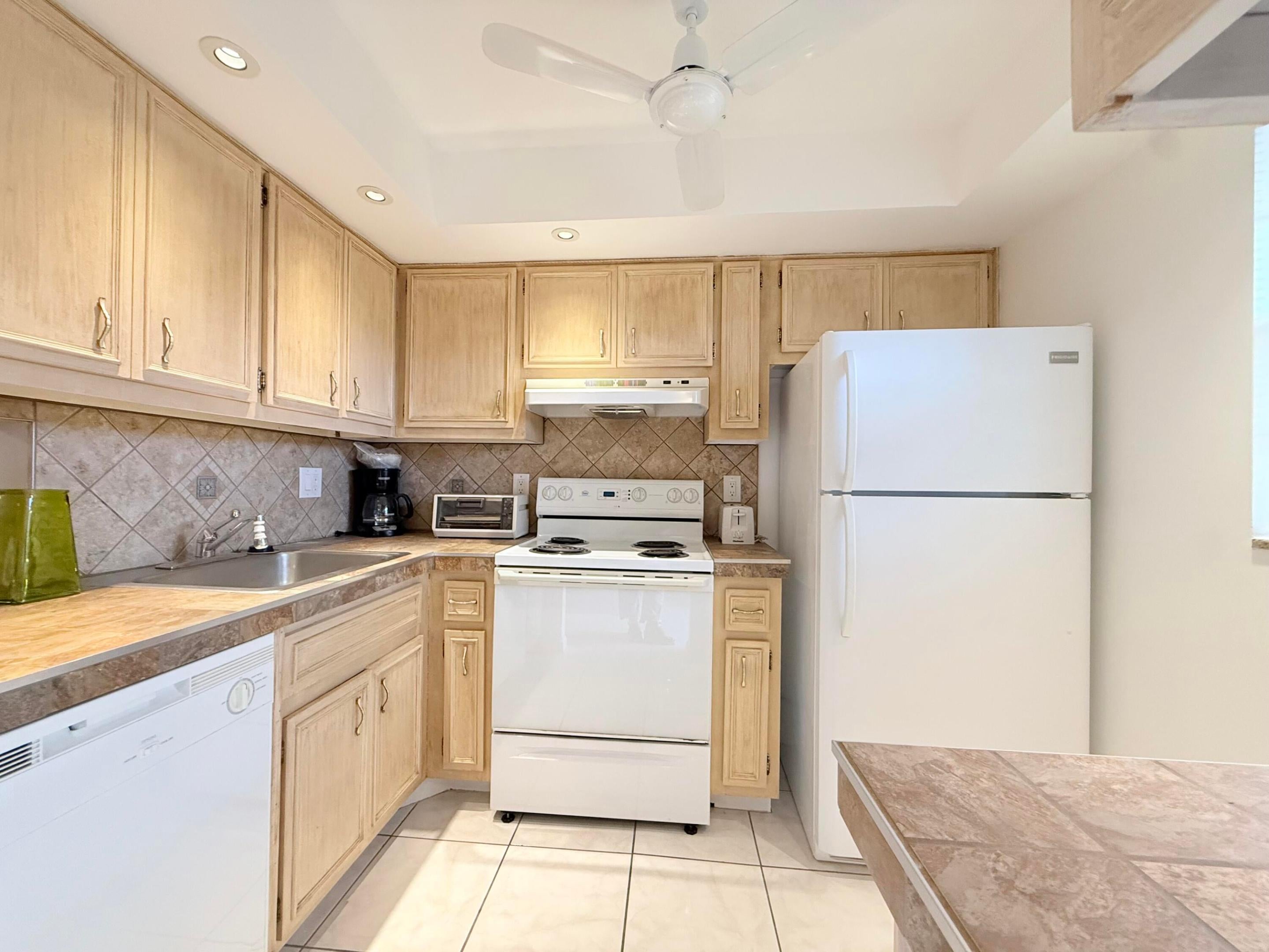 View photos, virtual tours, details... 2800 NW 47th Terrace 106B