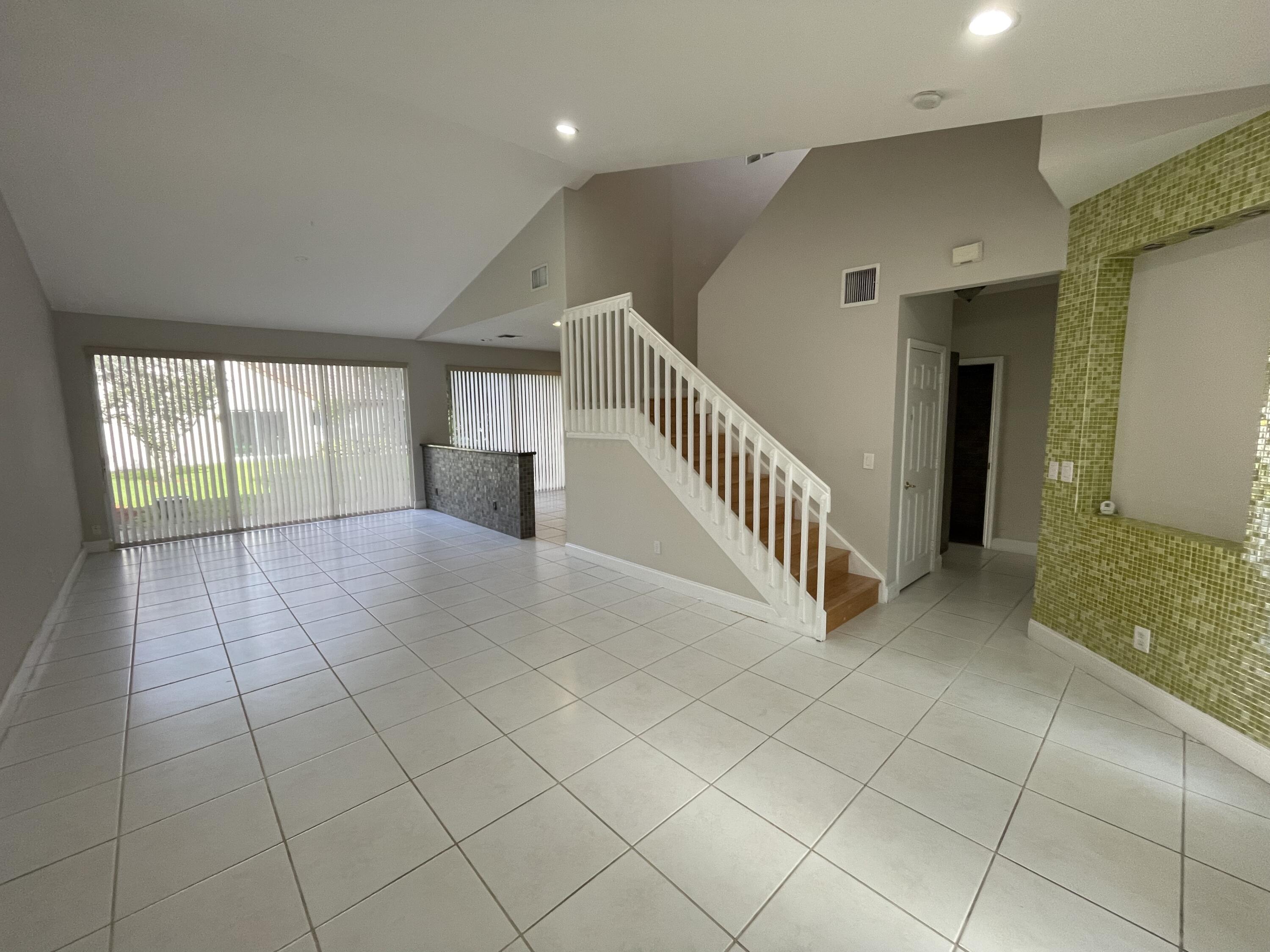 23395 Water Circle