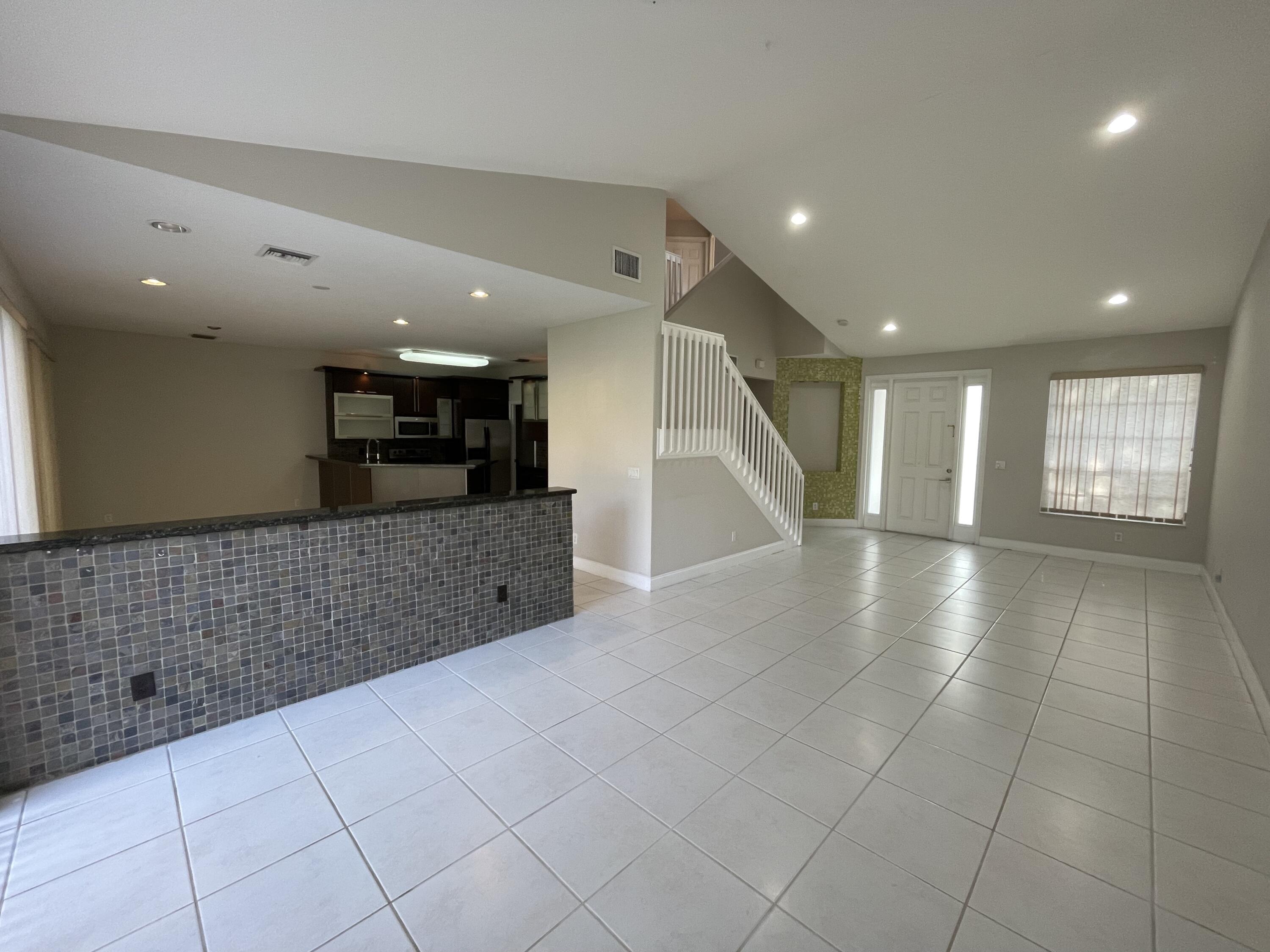 23395 Water Circle
