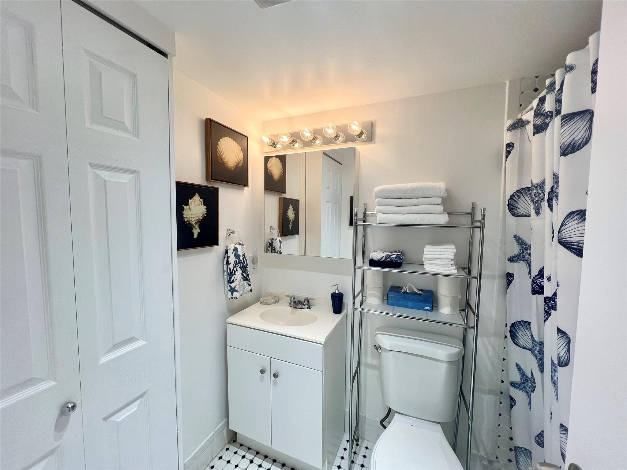 OAKRIDGE P CONDO - Residential