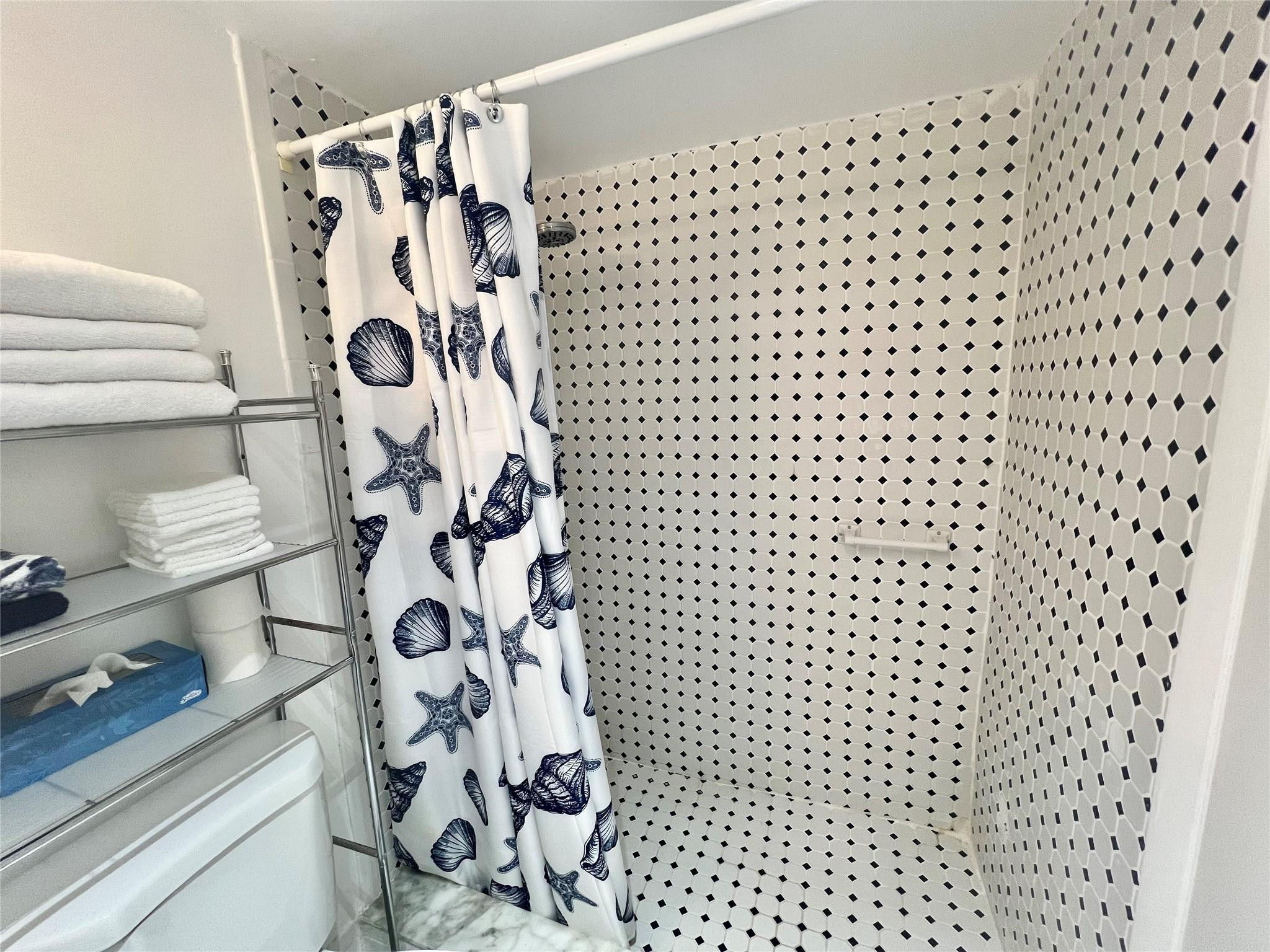 OAKRIDGE P CONDO - Residential