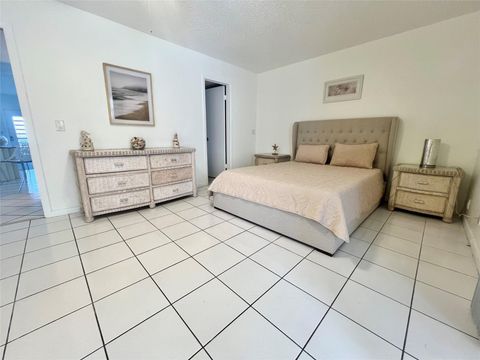 Tiny photo for 266 Oakridge P #266, Deerfield Beach, FL 33442 (MLS # B26017398)