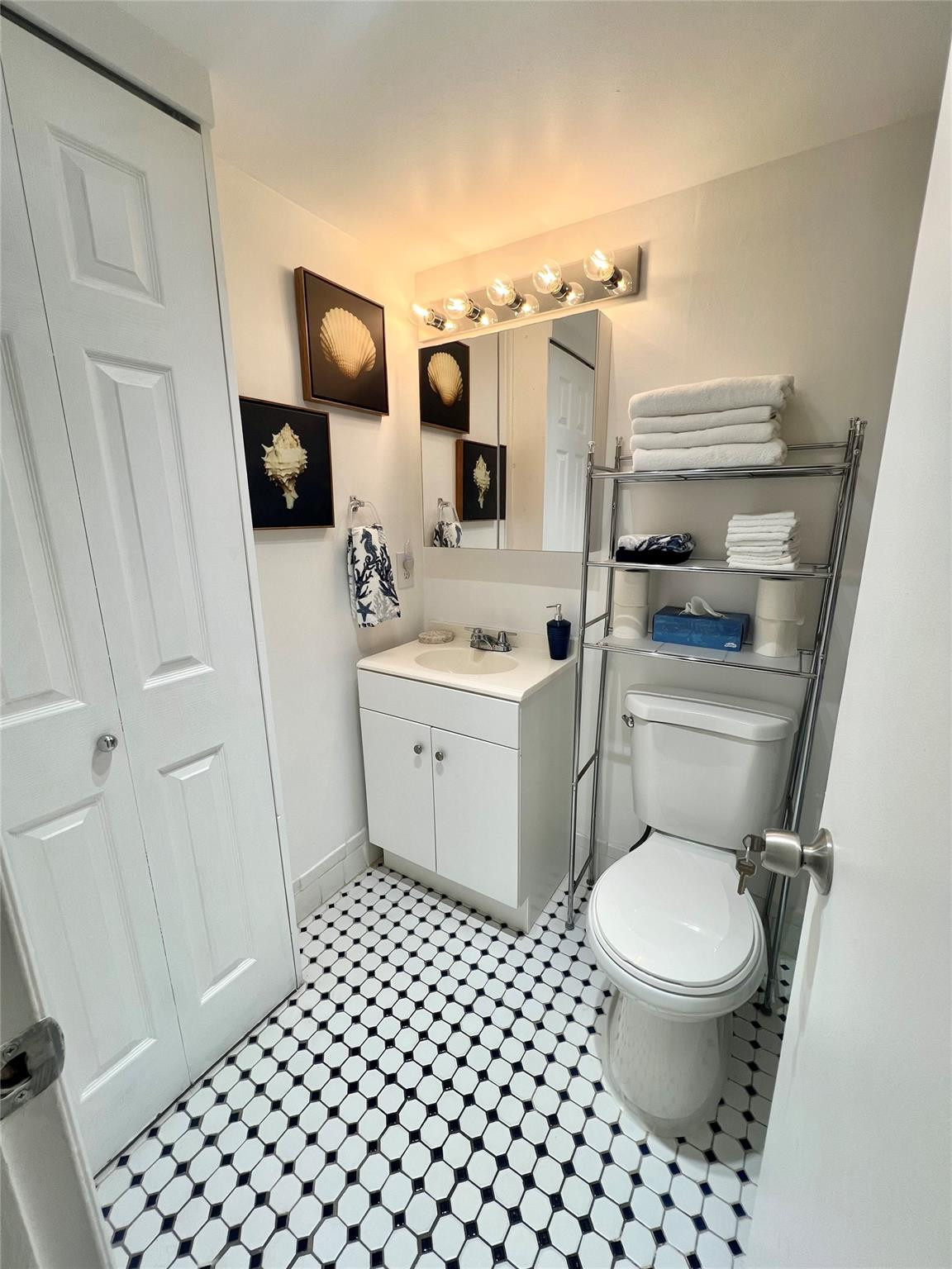 OAKRIDGE P CONDO - Residential