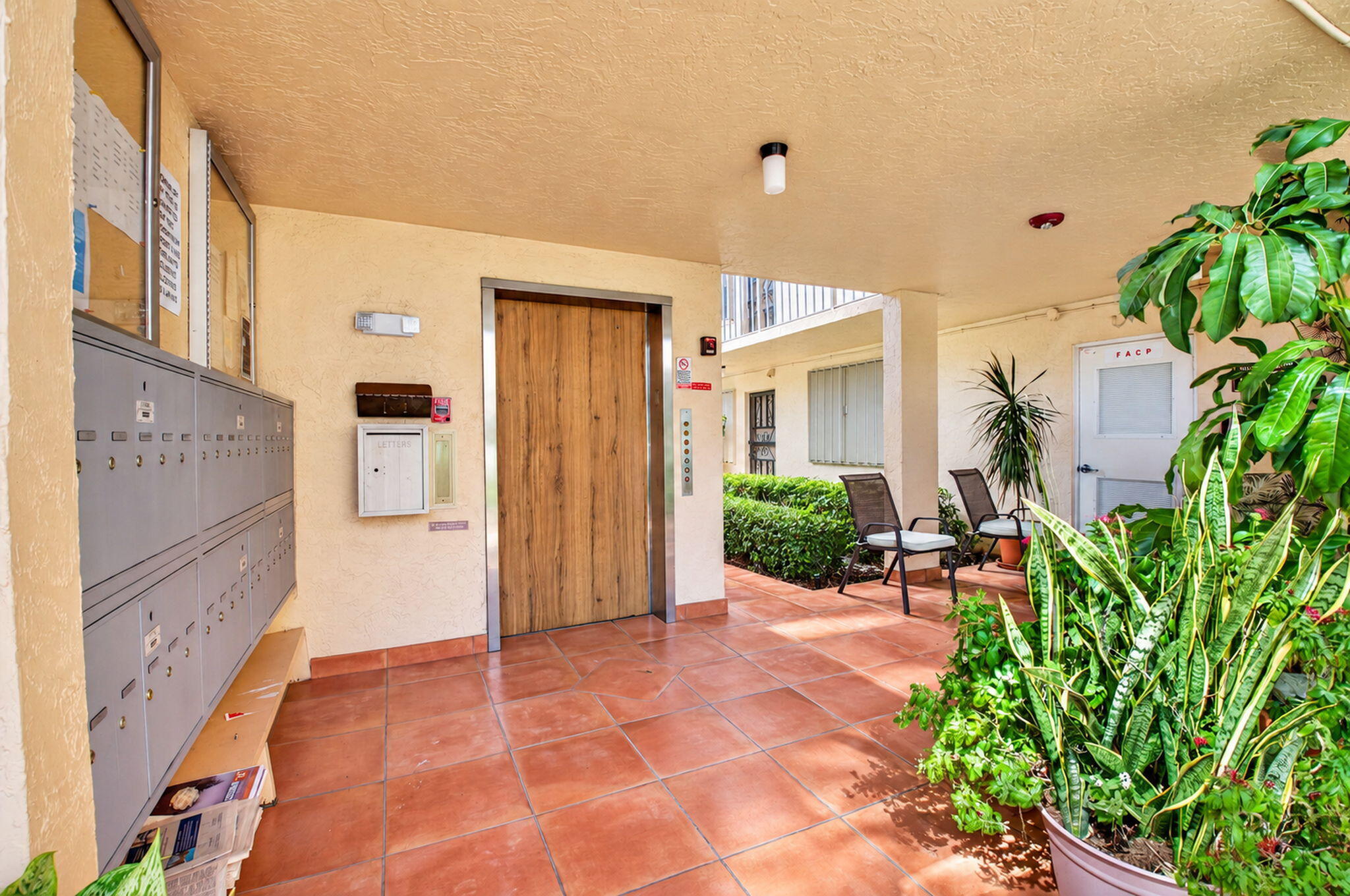7145 HUNTINGTON Lane 408