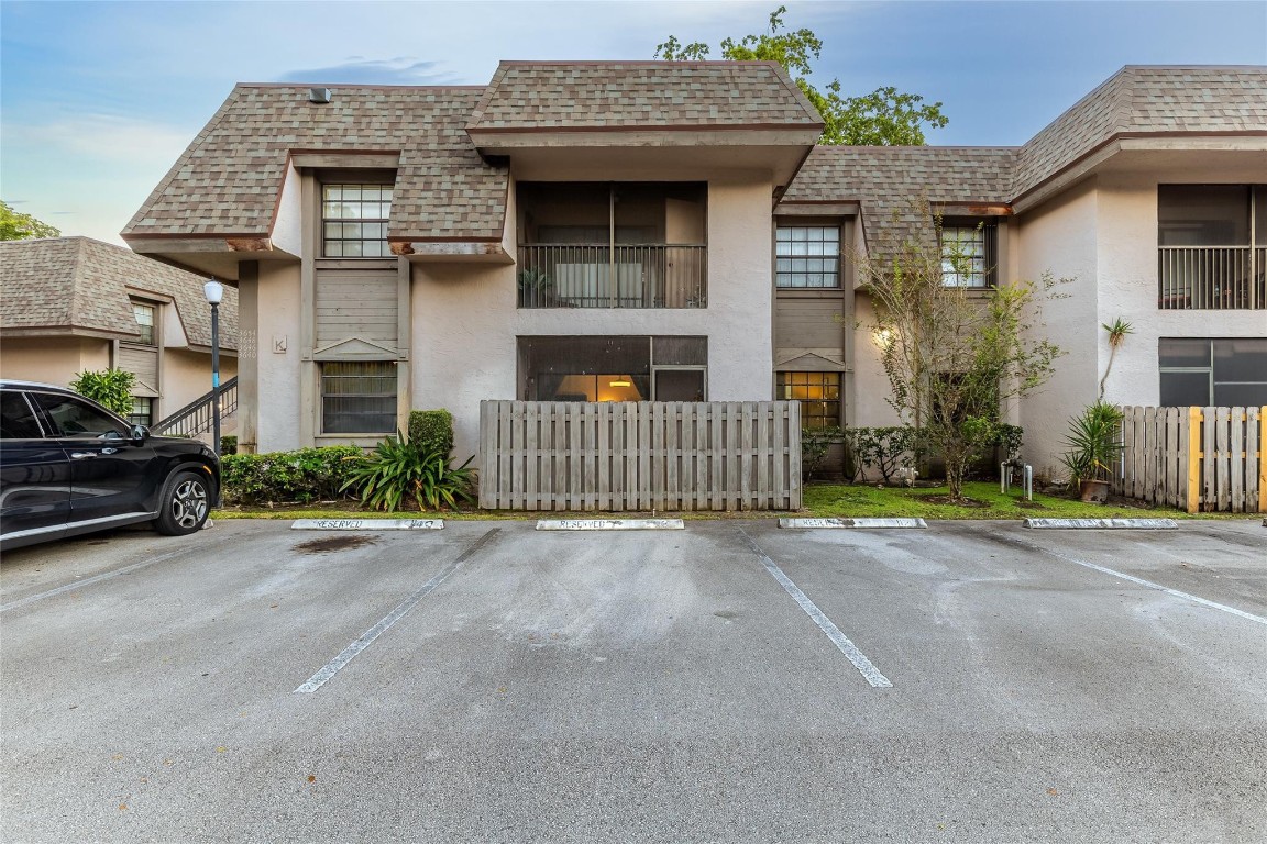 GRENADIER LAKES - Residential