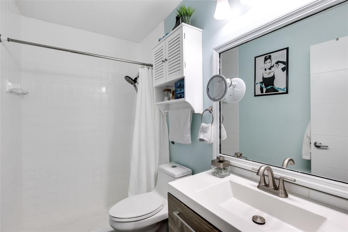 GRENADIER LAKES - Residential