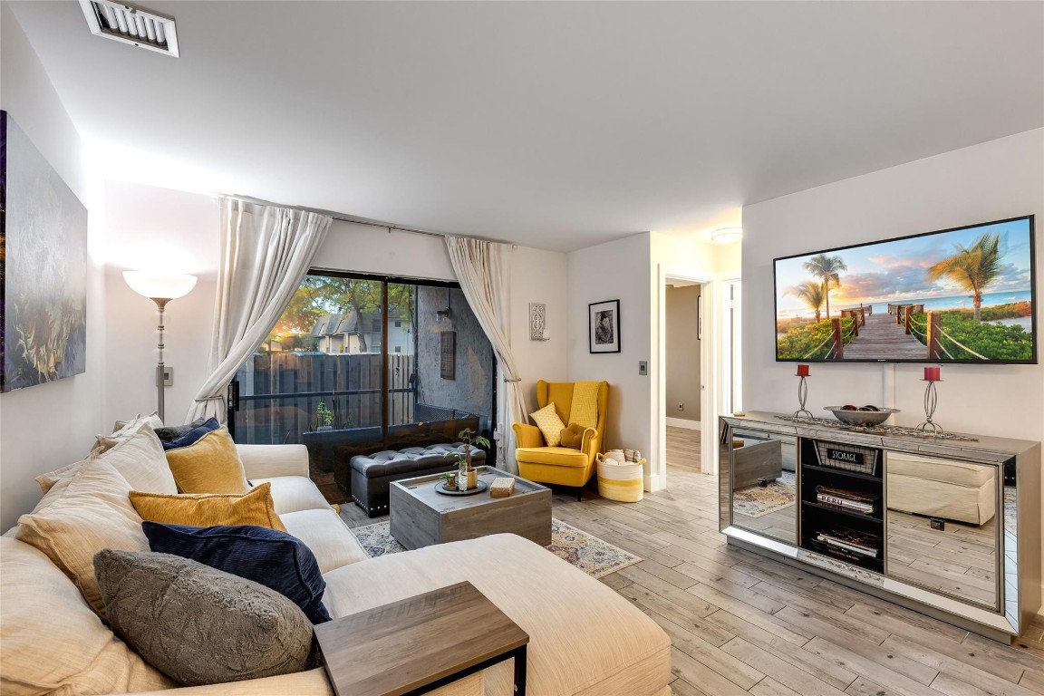 GRENADIER LAKES - Residential