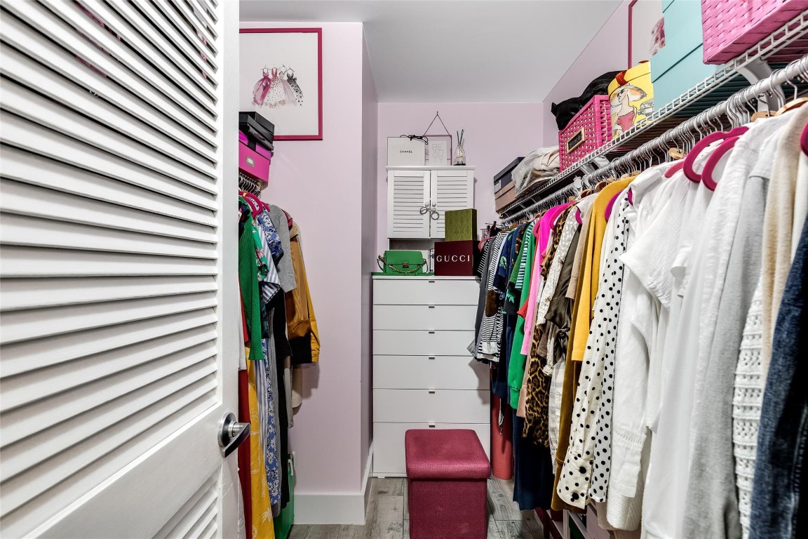 GRENADIER LAKES - Residential