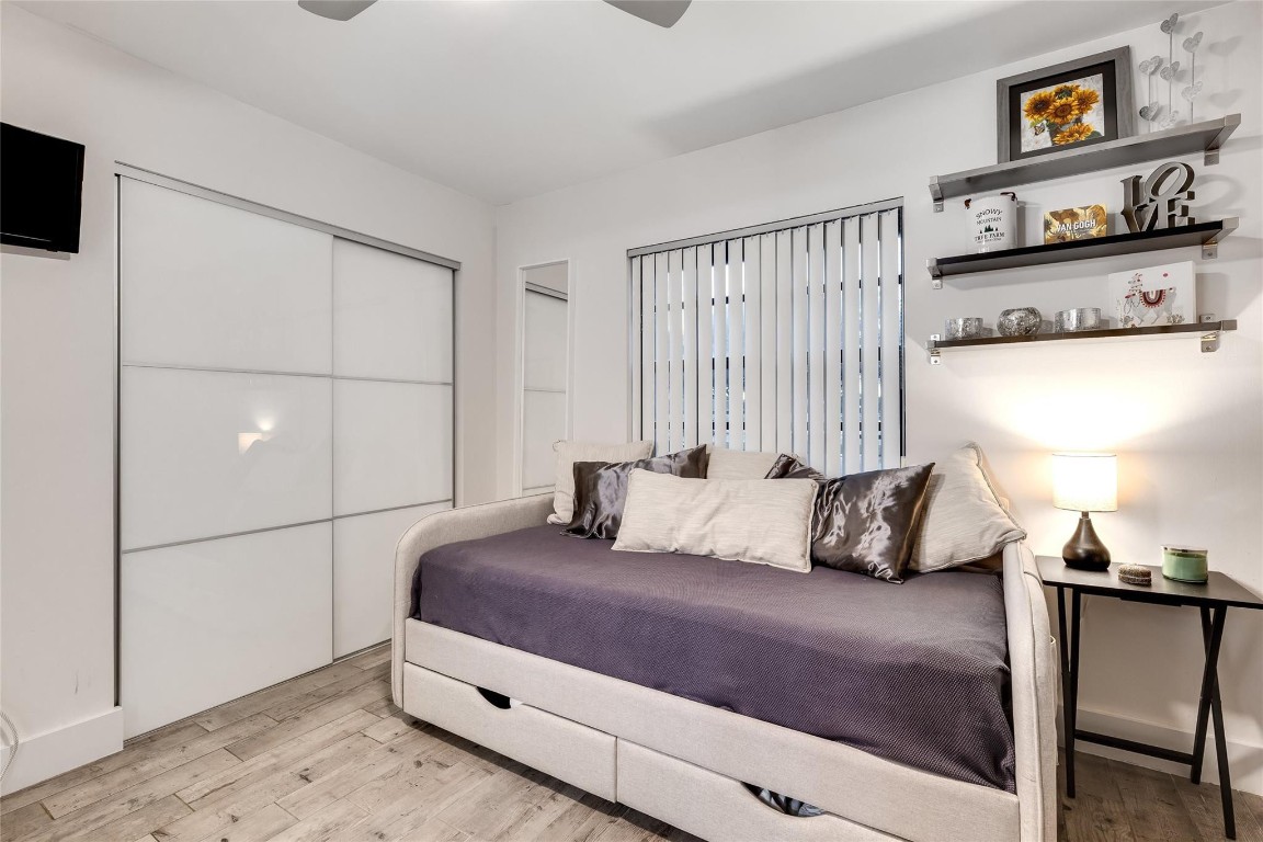 GRENADIER LAKES - Residential