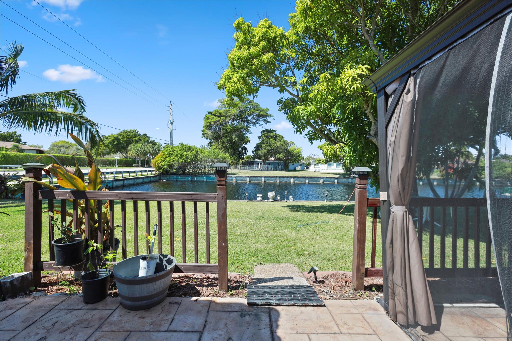 Westwood Commy 4 77-45 B - Residential