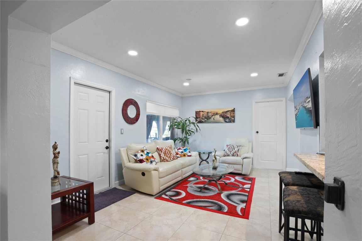 Westwood Commy 4 77-45 B - Residential