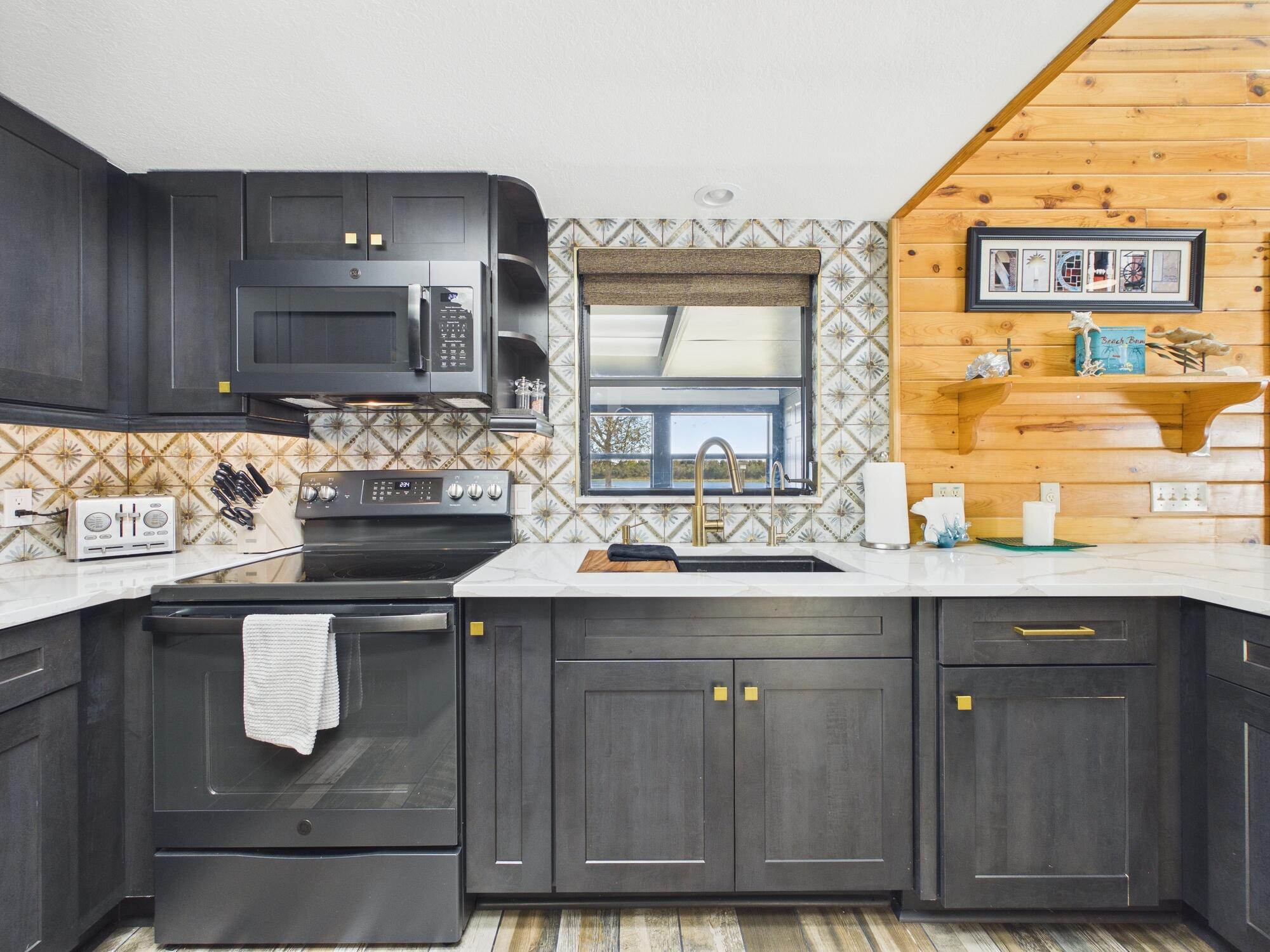 RIVER OAK ACRES - Residential