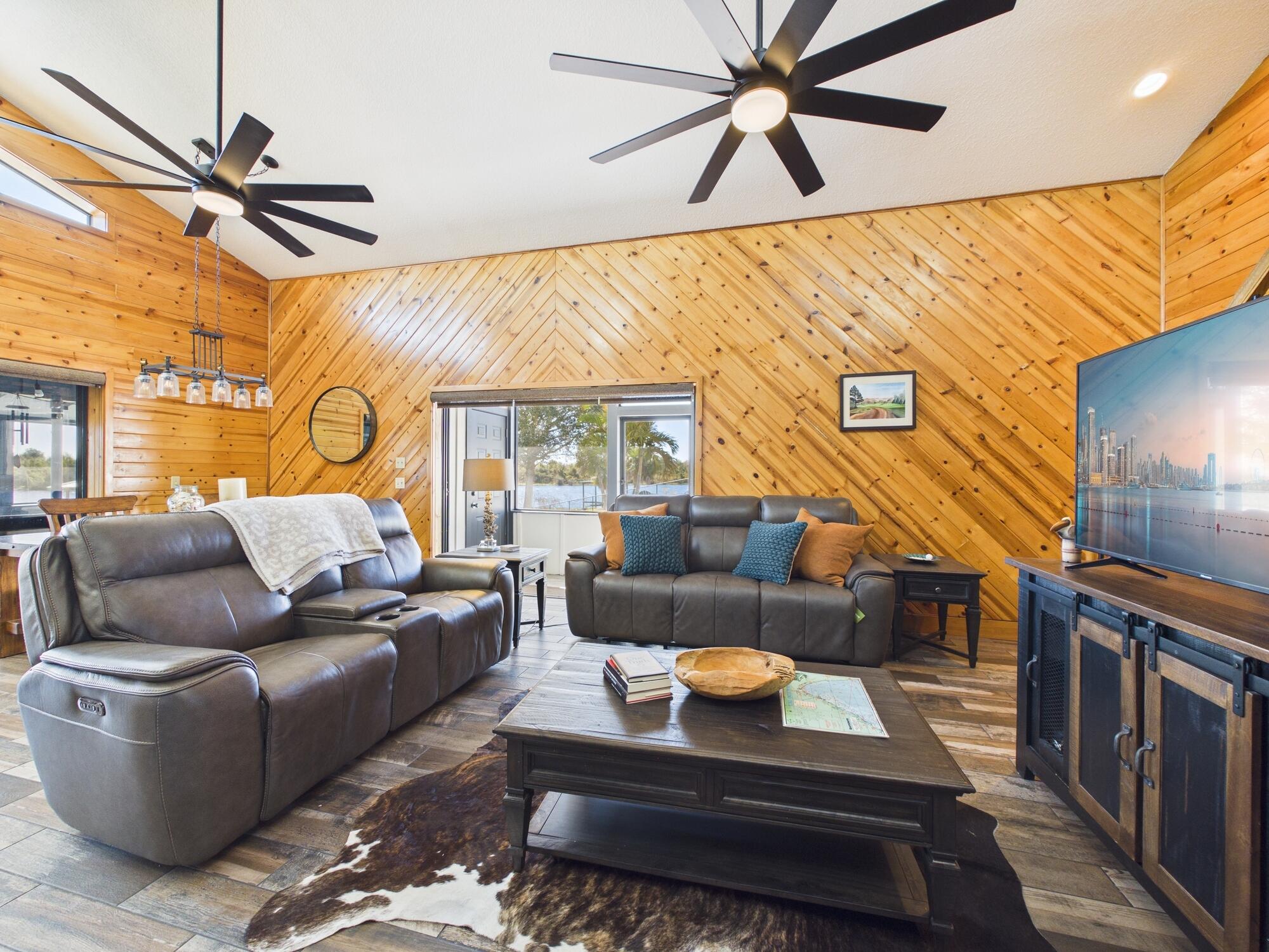 RIVER OAK ACRES - Residential