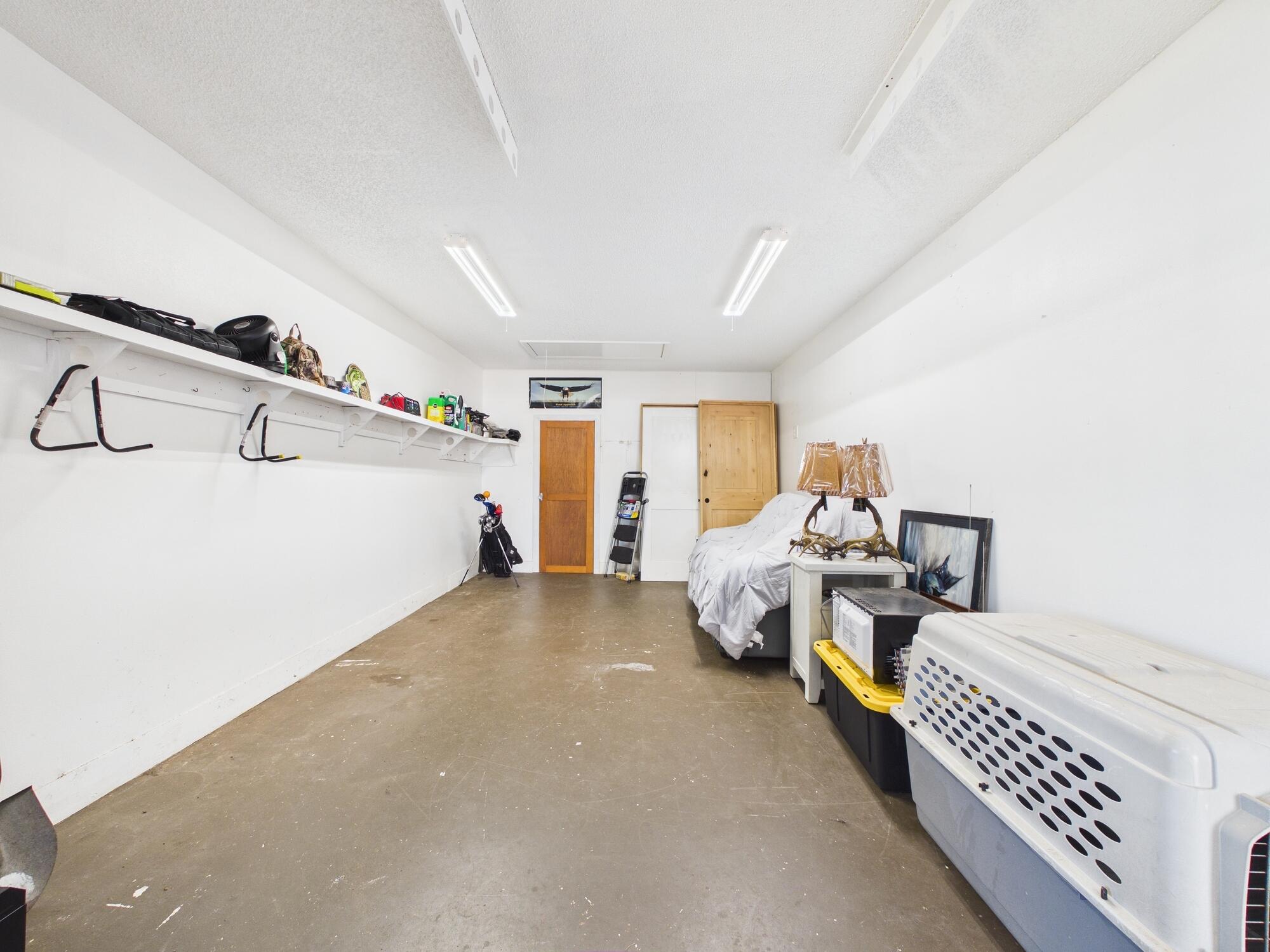 RIVER OAK ACRES - Residential