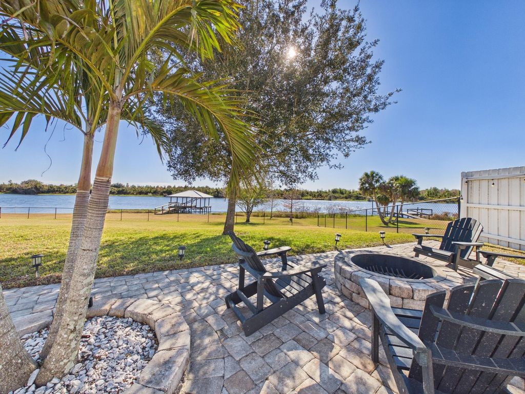 Photo of 14216 SW 144th Parkway, Okeechobee, FL 34974 (MLS # R11162084)