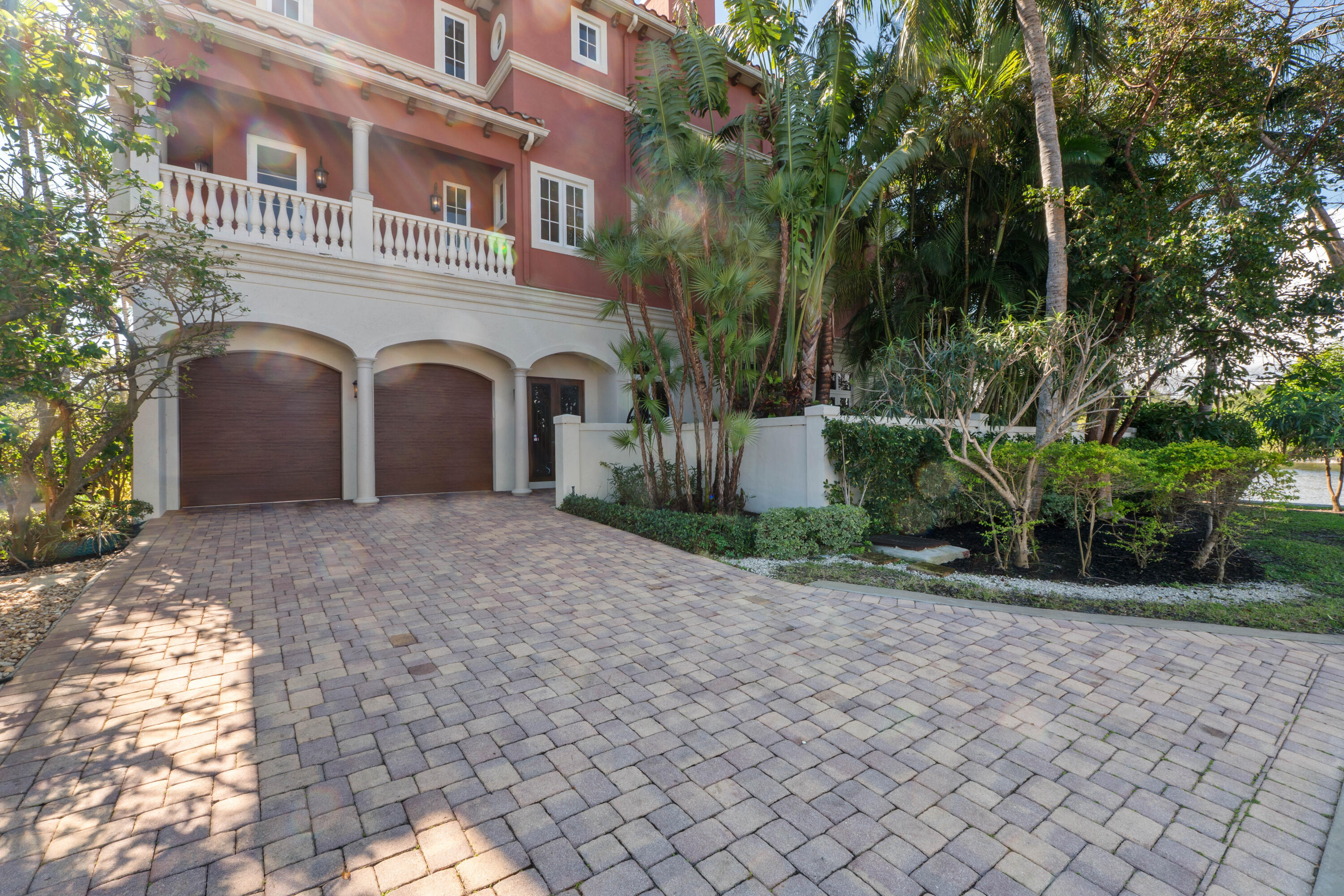 453 NE 19th Avenue D