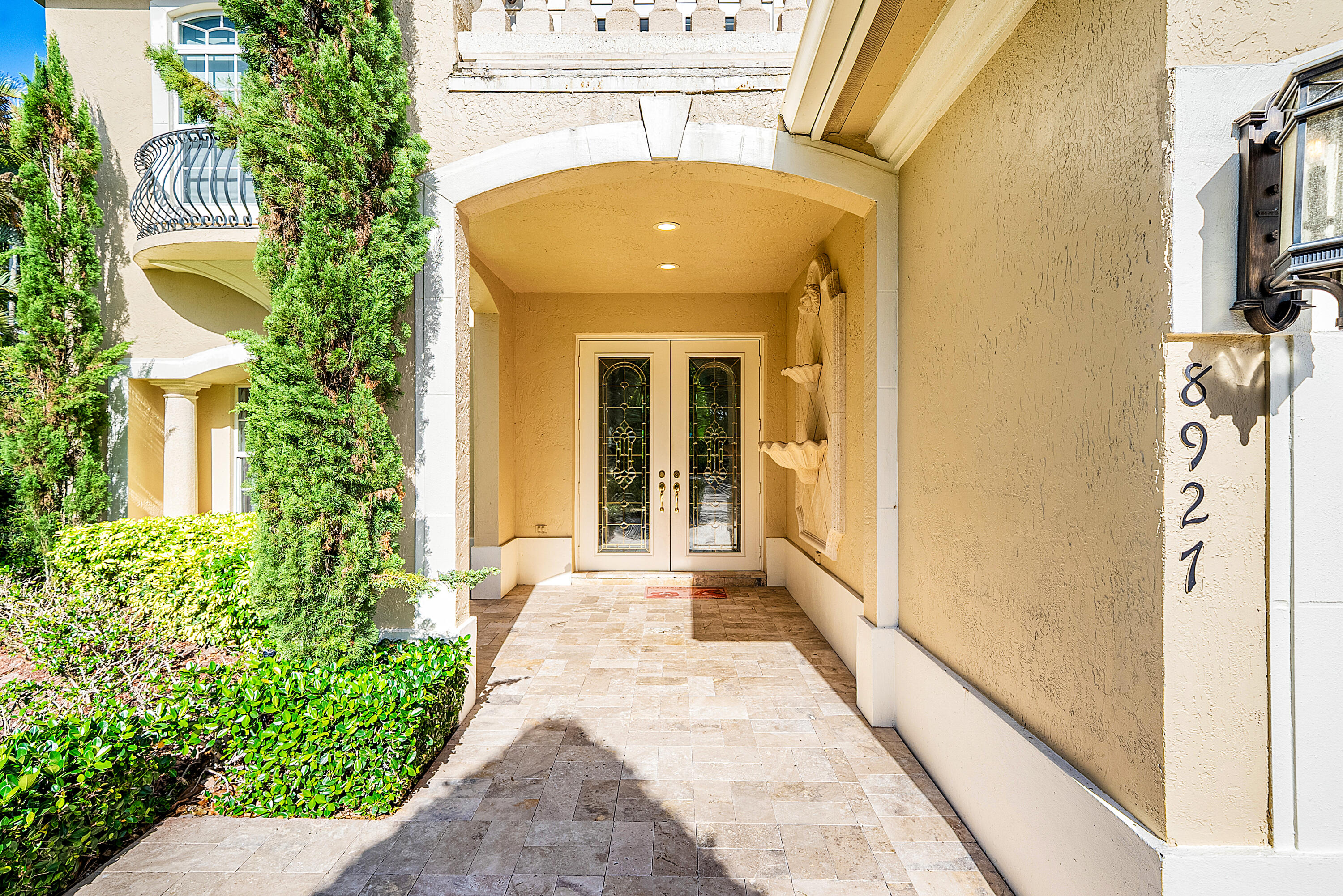 Mizner Country Club - Residential
