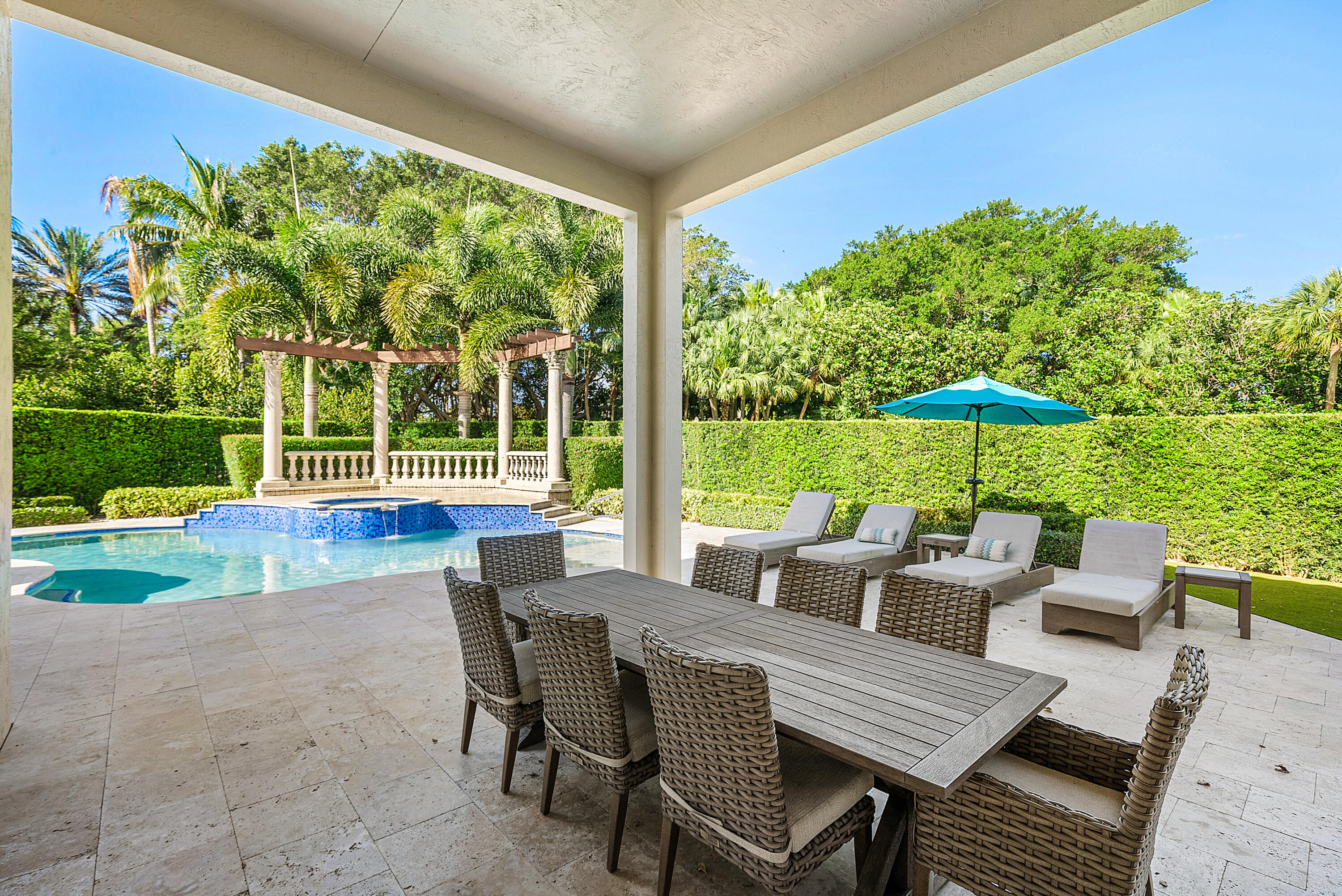 Mizner Country Club - Residential