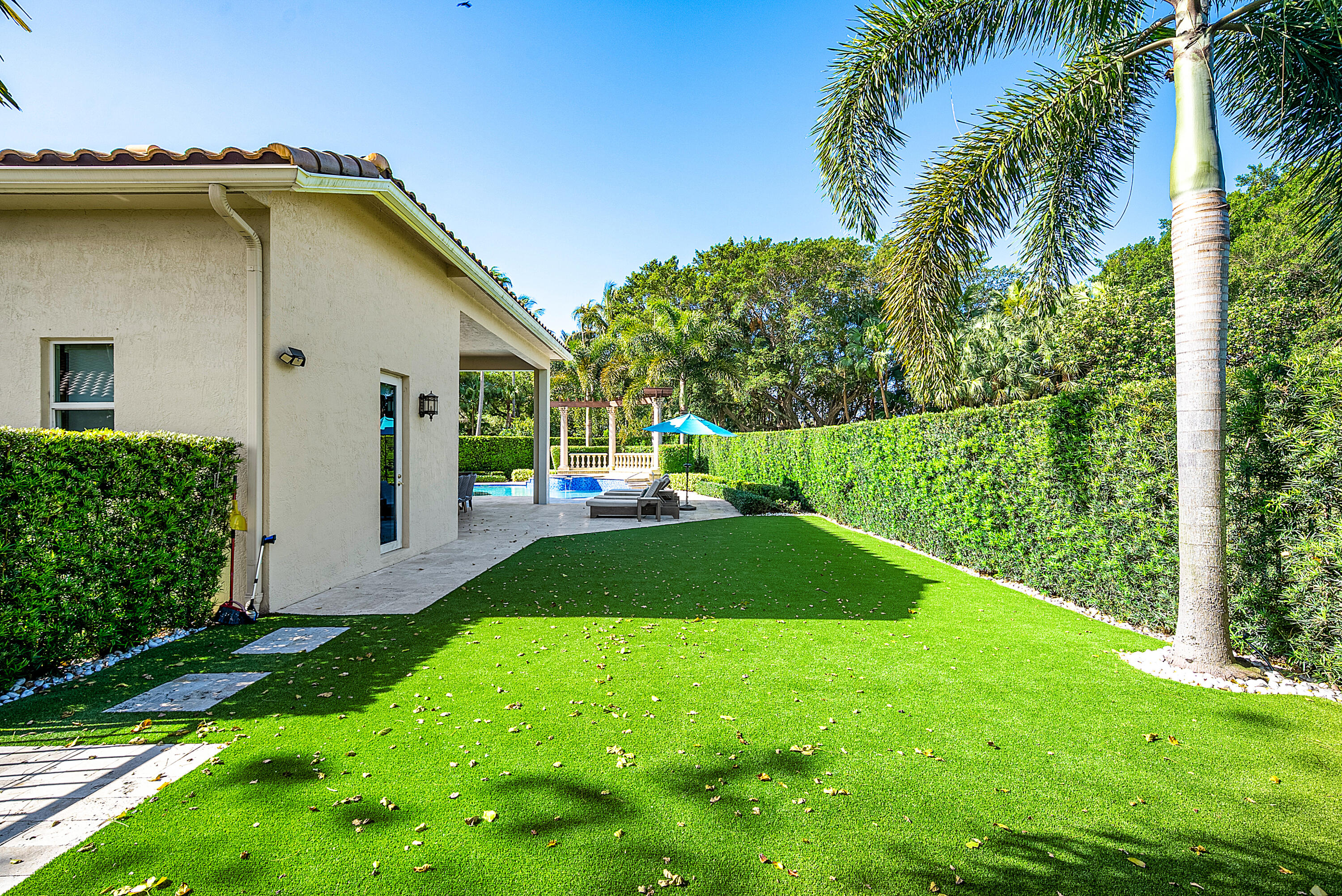 Mizner Country Club - Residential